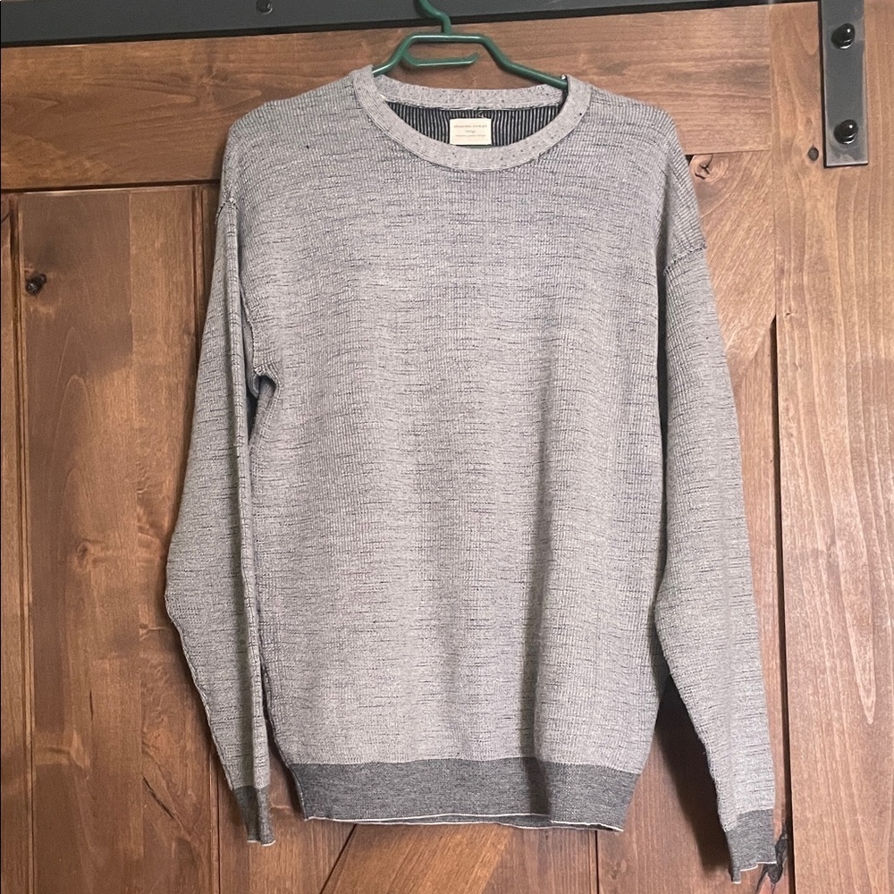 Men's Gray Crewneck Sweater